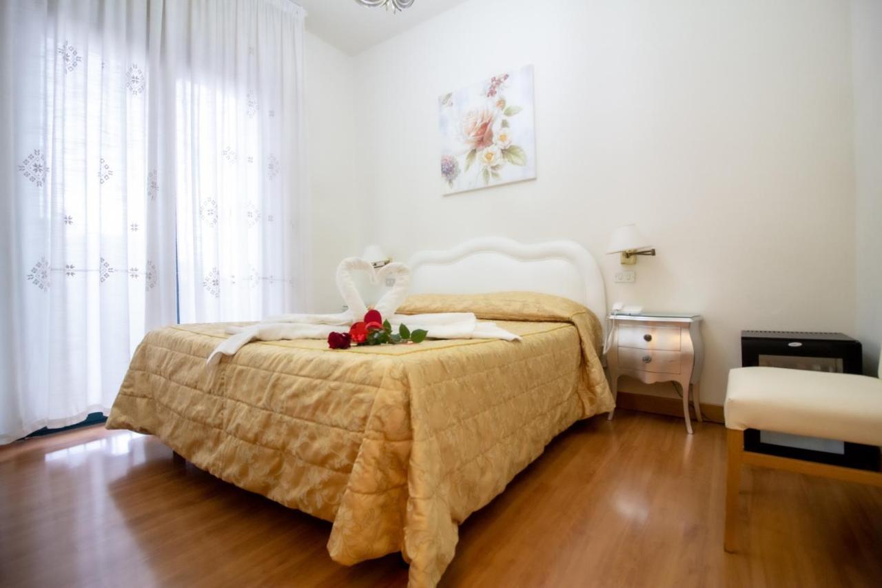 Hotel Nuovo Savi مونتيكاتيني تيرمي المظهر الخارجي الصورة