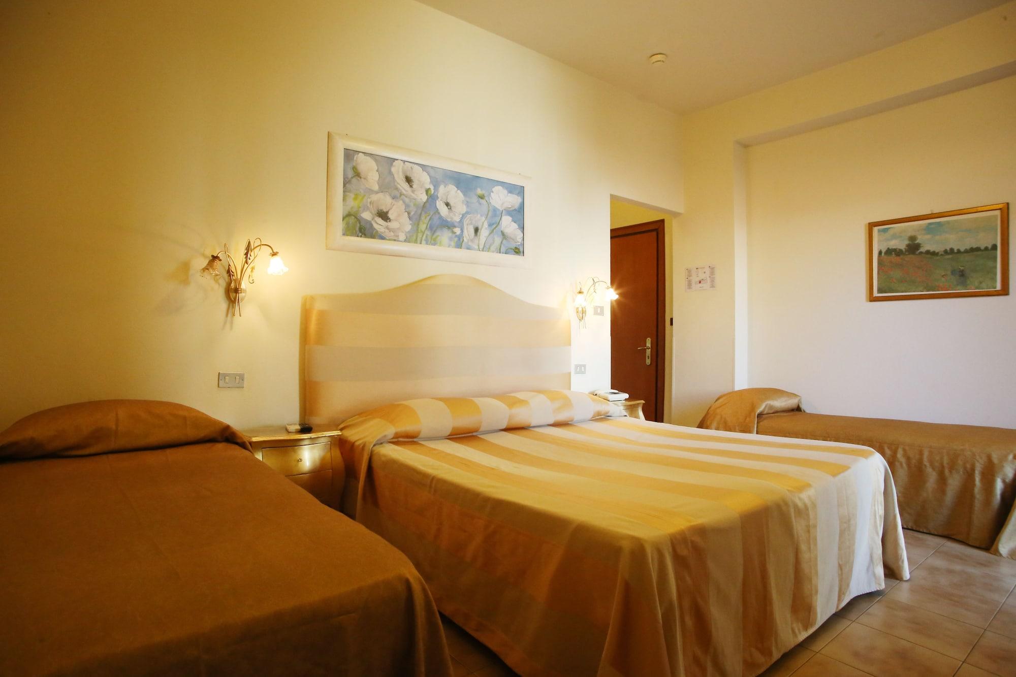 Hotel Nuovo Savi مونتيكاتيني تيرمي المظهر الخارجي الصورة