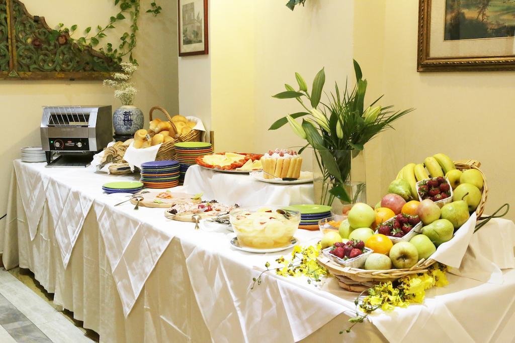 Hotel Nuovo Savi مونتيكاتيني تيرمي المظهر الخارجي الصورة